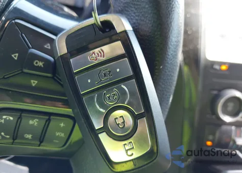 2019 Ford Explorer Xlt z USA, uszkodzony, nr VIN 1FM5K8D89KGA06318